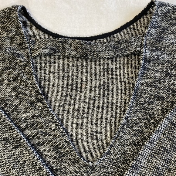 Jella C sweater - Picture 2 of 9